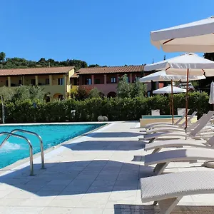 Hotel apartamentowy Le Corti Del Sole
